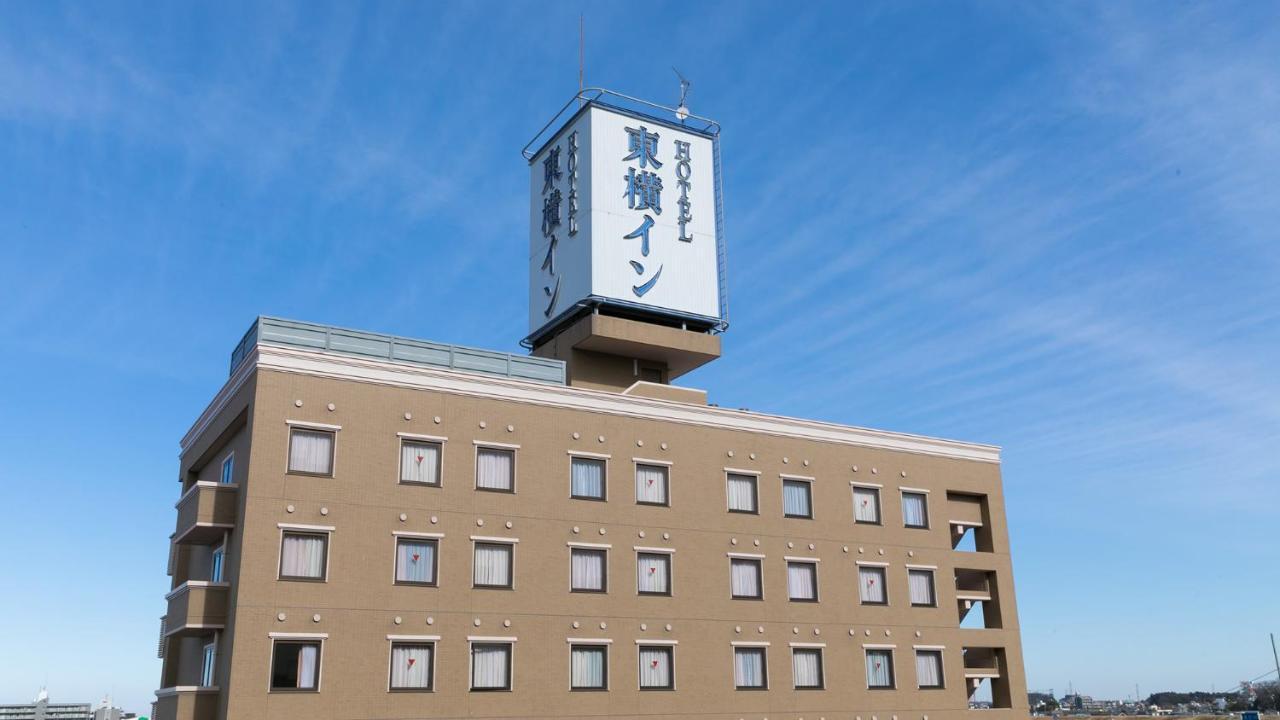 Toyoko Inn Saitama Misato Ekimae Buitenkant foto